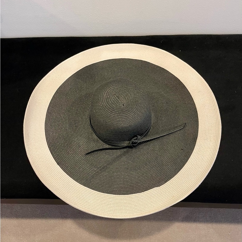 HAT - Picture 2 of 6